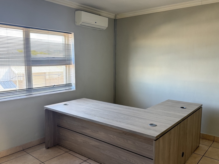 To Let Commercial Property for Rent in Gants Plaza Western Cape